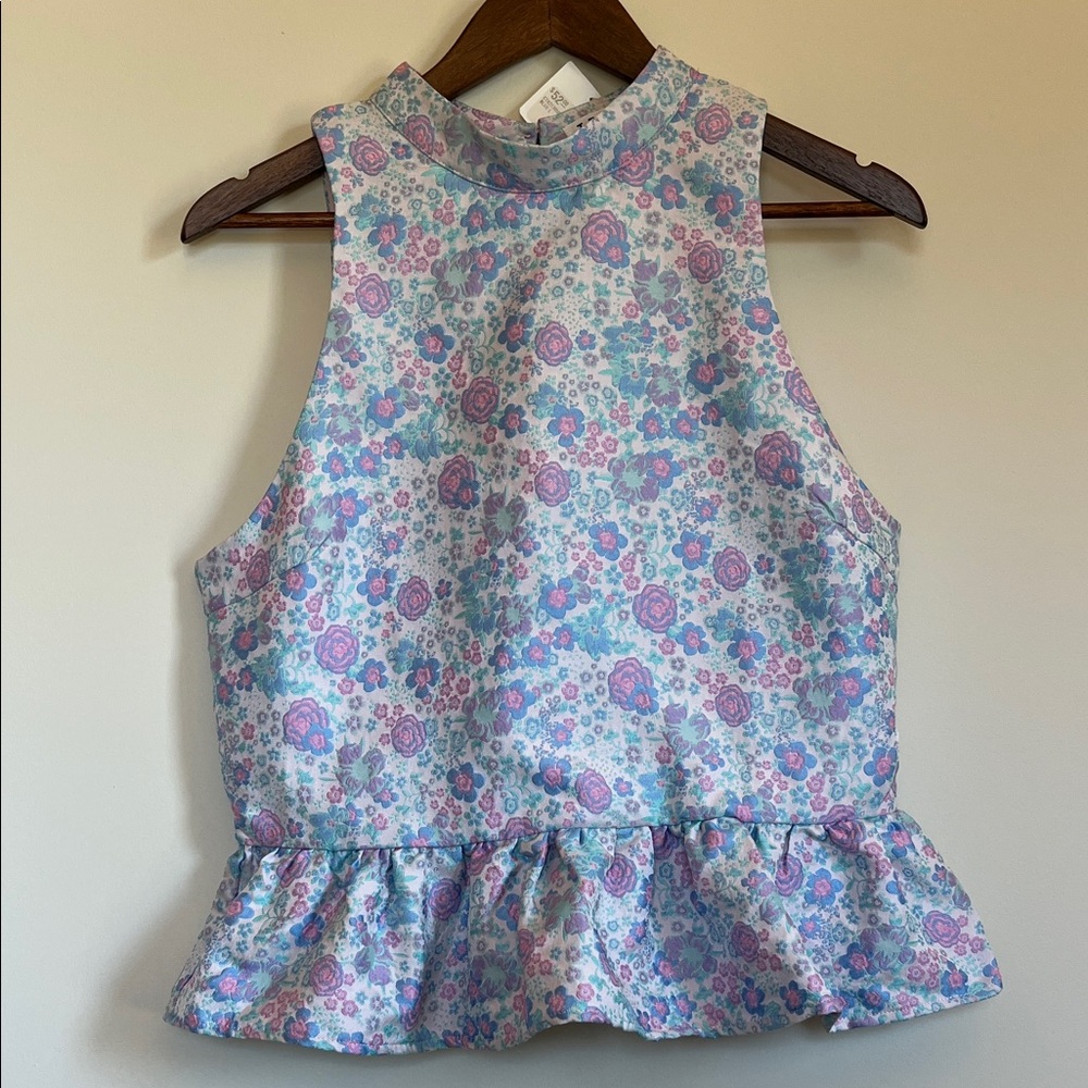 TCEC Pastel Floral Sleeveless Top in Light Blue & Pink peplum large cutout back